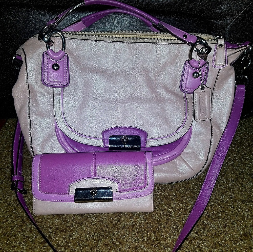 Coach purse and wallet